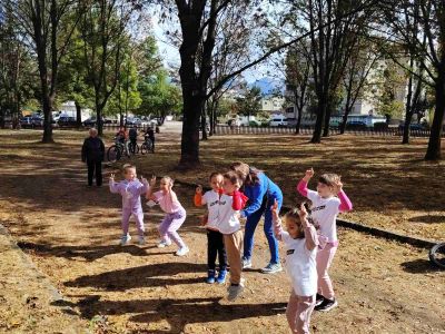 Група Слънчице от "ДГ Звънче"- част от най-мащабното спортно събитие в Етрополе- BeActive !  4