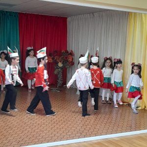 Баба Марта в ДГ "ЗВънче"- гр. Етрополе 7