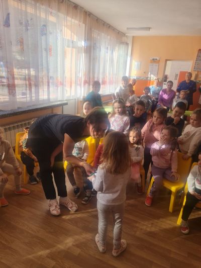 ДГ " Звънче" - гр. Етрополе отбеляза деня на вълшебната дума "БЛАГОДАРЯ" 13