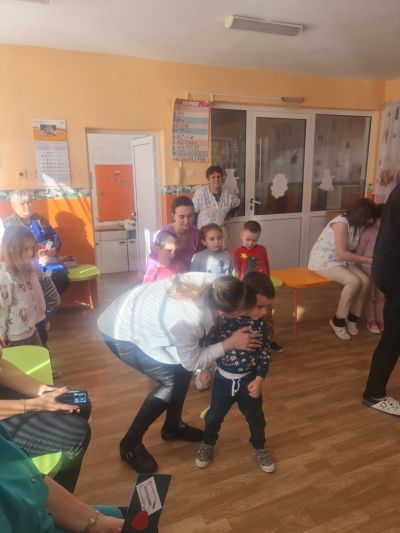 ДГ " Звънче" - гр. Етрополе отбеляза деня на вълшебната дума "БЛАГОДАРЯ" 15