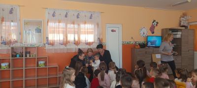 ДГ " Звънче" - гр. Етрополе отбеляза деня на вълшебната дума "БЛАГОДАРЯ" 4