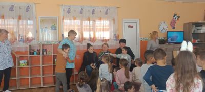 ДГ " Звънче" - гр. Етрополе отбеляза деня на вълшебната дума "БЛАГОДАРЯ" 8