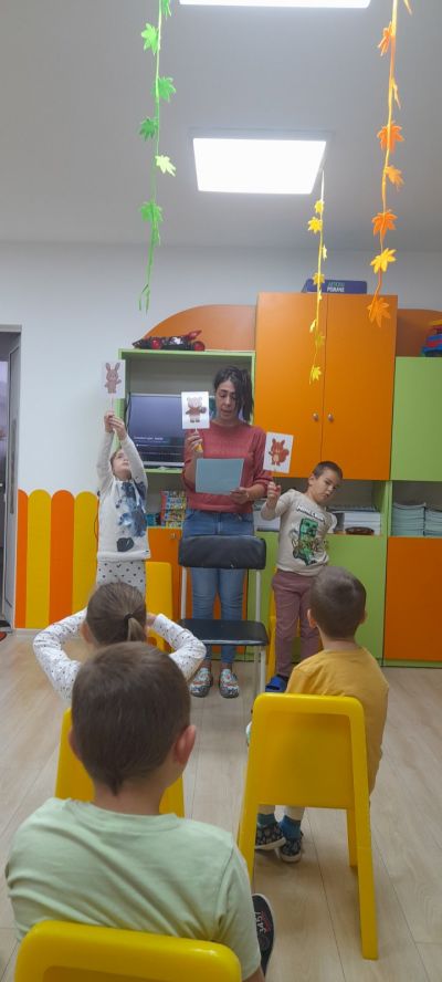 2 октомври - Световния ден на усмивката и Международния ден не нанасилие в ДГ "Звънче" 11