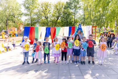 Моменти от живота в детската градина - ДГ Звънче - Етрополе